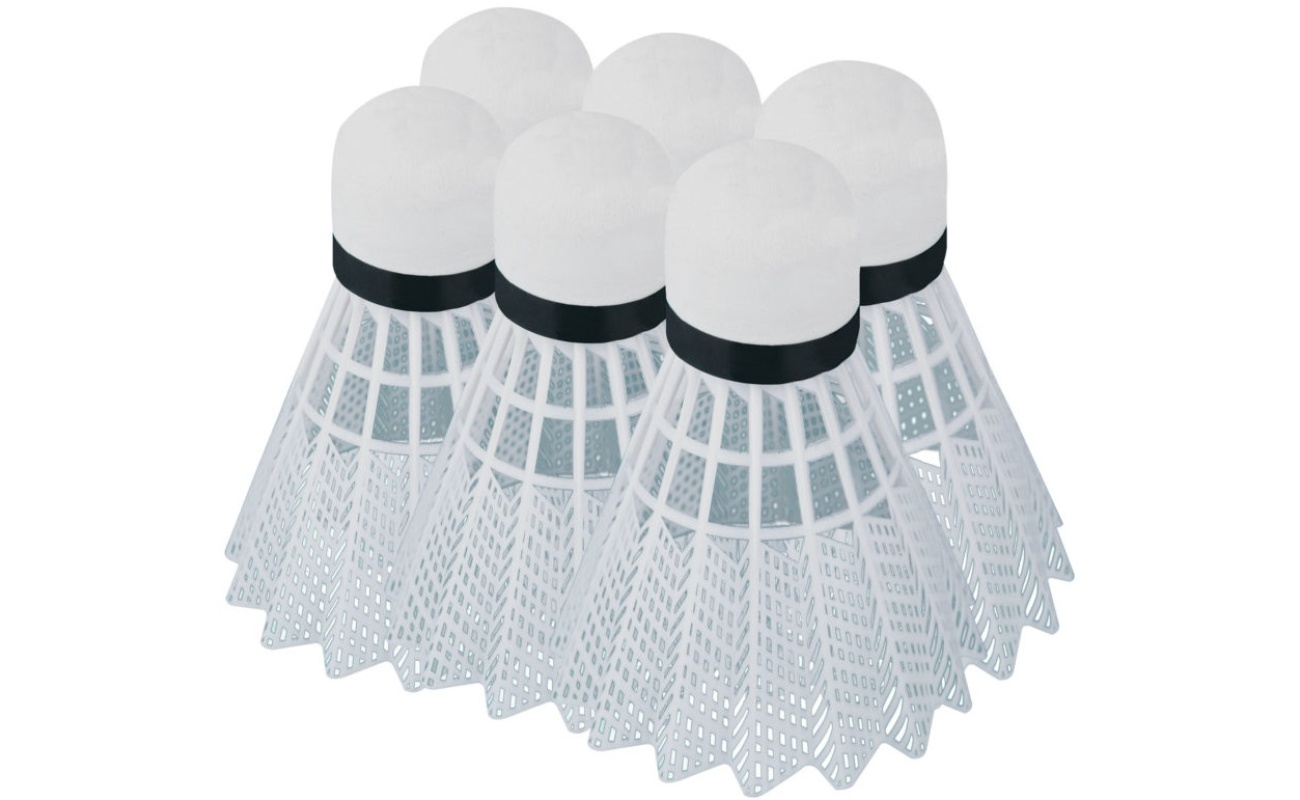 Minge de fitness rotundă portocalie, folosită pentru exerciții sportive și tonifiere în sala de fitness