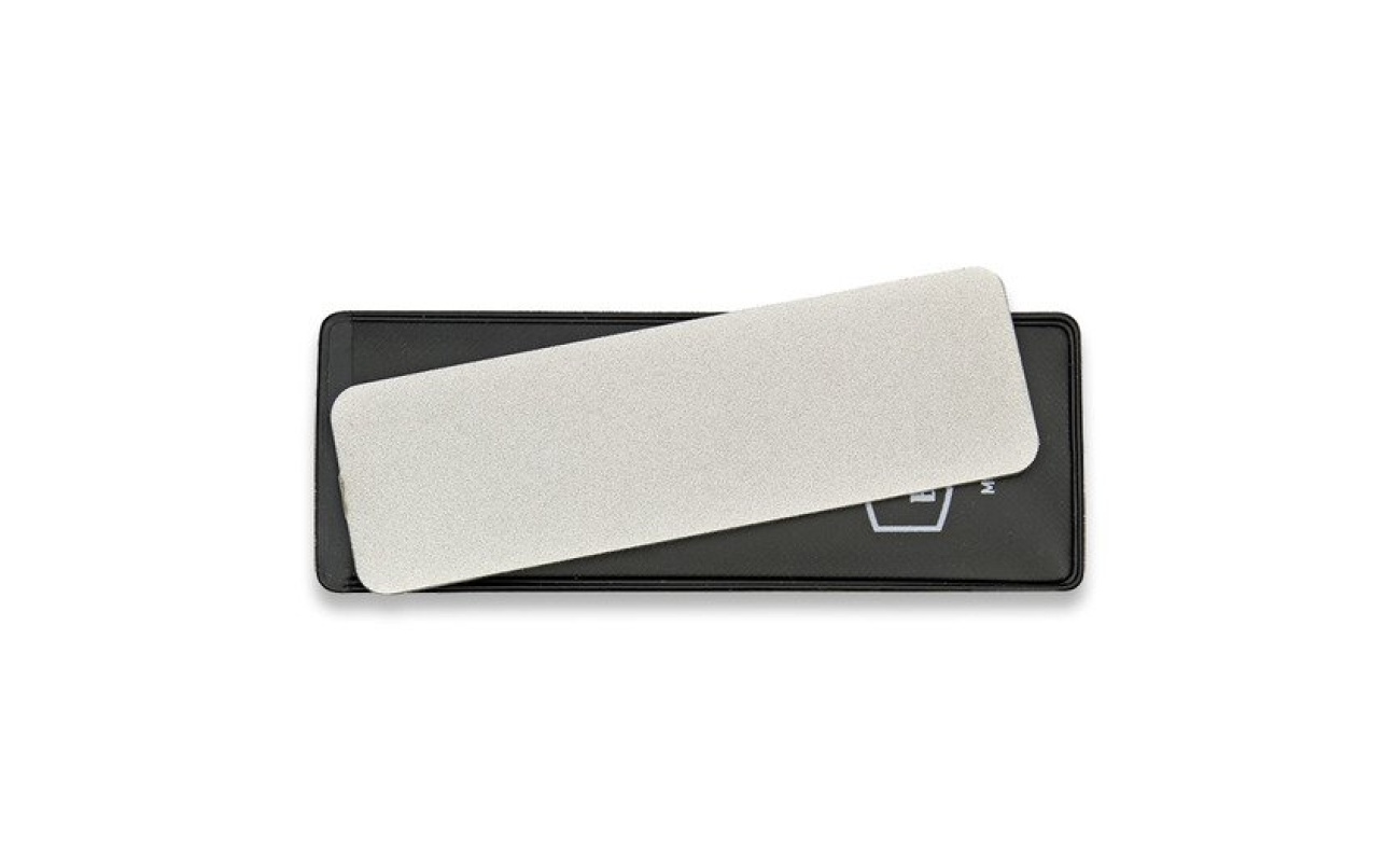 Minge de baschet roșie și neagră pentru echipament sportiv, din magazinul Sport Equipment Shop