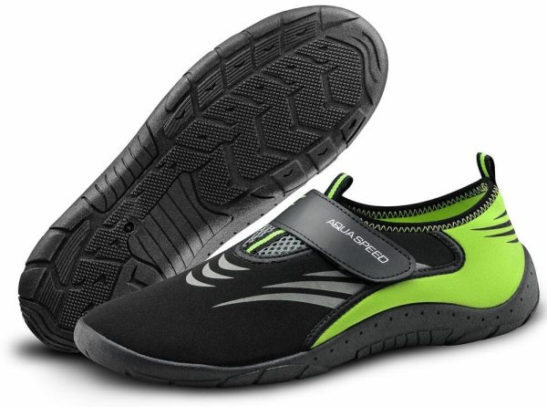 Ciorapi AQUA SPEED AQUA SHOE 27A mărimea 40, caracterizându-se printr-un design modern și funcțional, ideal pentru sporturi acvatice.