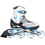 Set de echipament sportiv pentru fitness și antrenamente, inclusiv gantere și benzi de rezistență, în magazinul de articole sportive Sport Zone