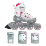 Mingi de volei și tenis pentru echipament sportiv stivuite pe raft în magazin.