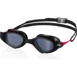 Minge de fotbal verde și albă pentru echipament sportiv, produs disponibil în magazinul de echipamente sportive