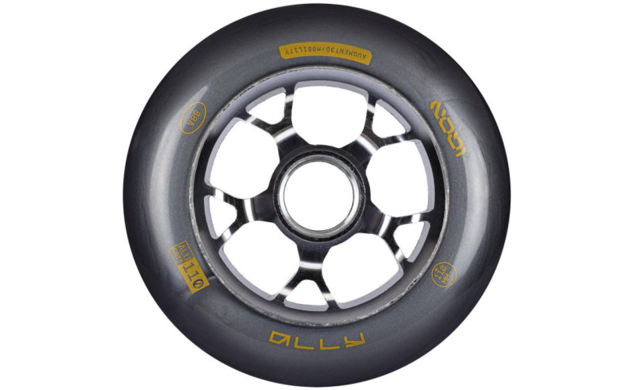 Set de ping pong cu palete și mingi pentru echipament sportiv din magazinul Sport Equipment Shop