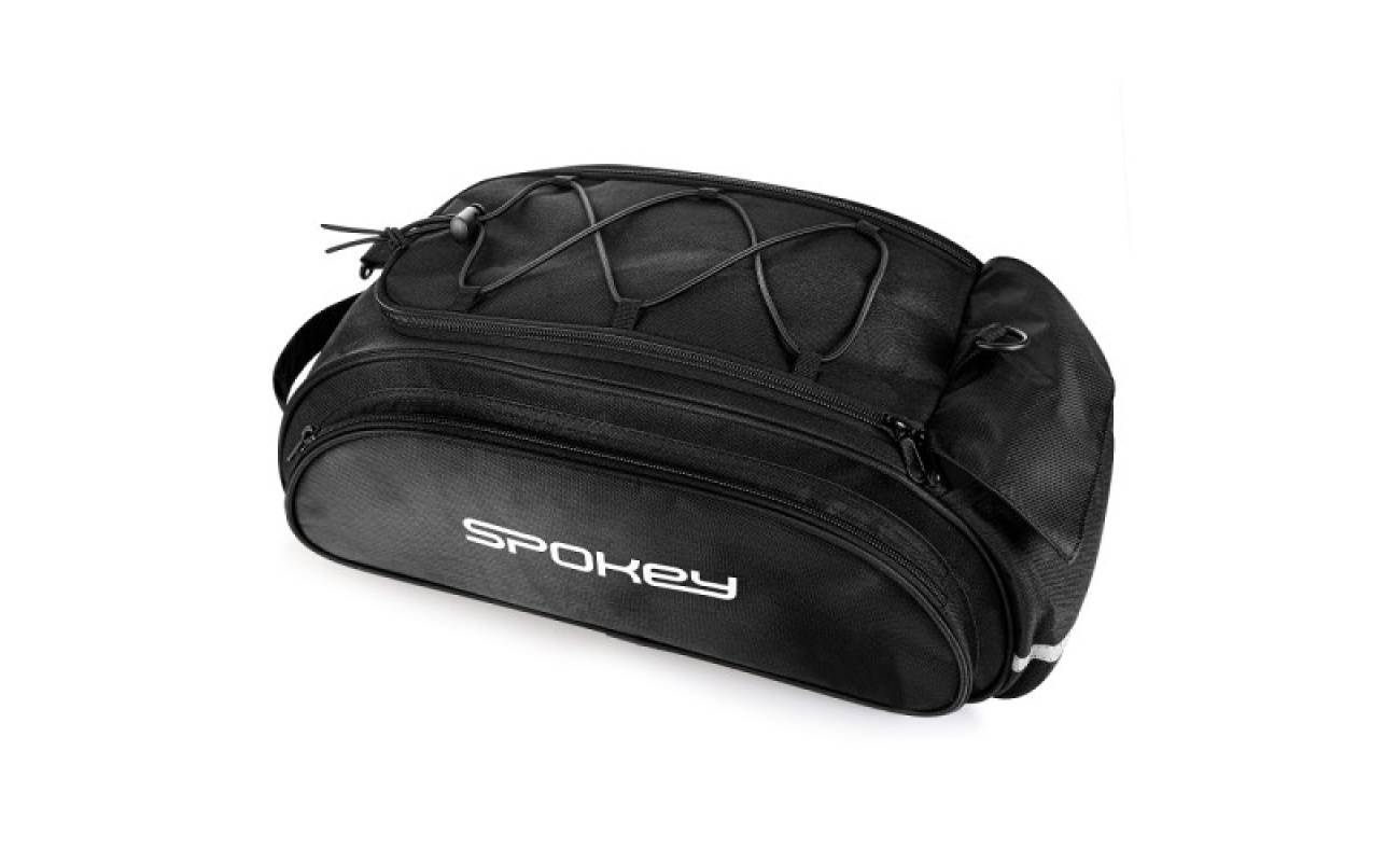 Echipament sportiv, vizor de protecție pentru sporturi de luptă, pe fundal alb