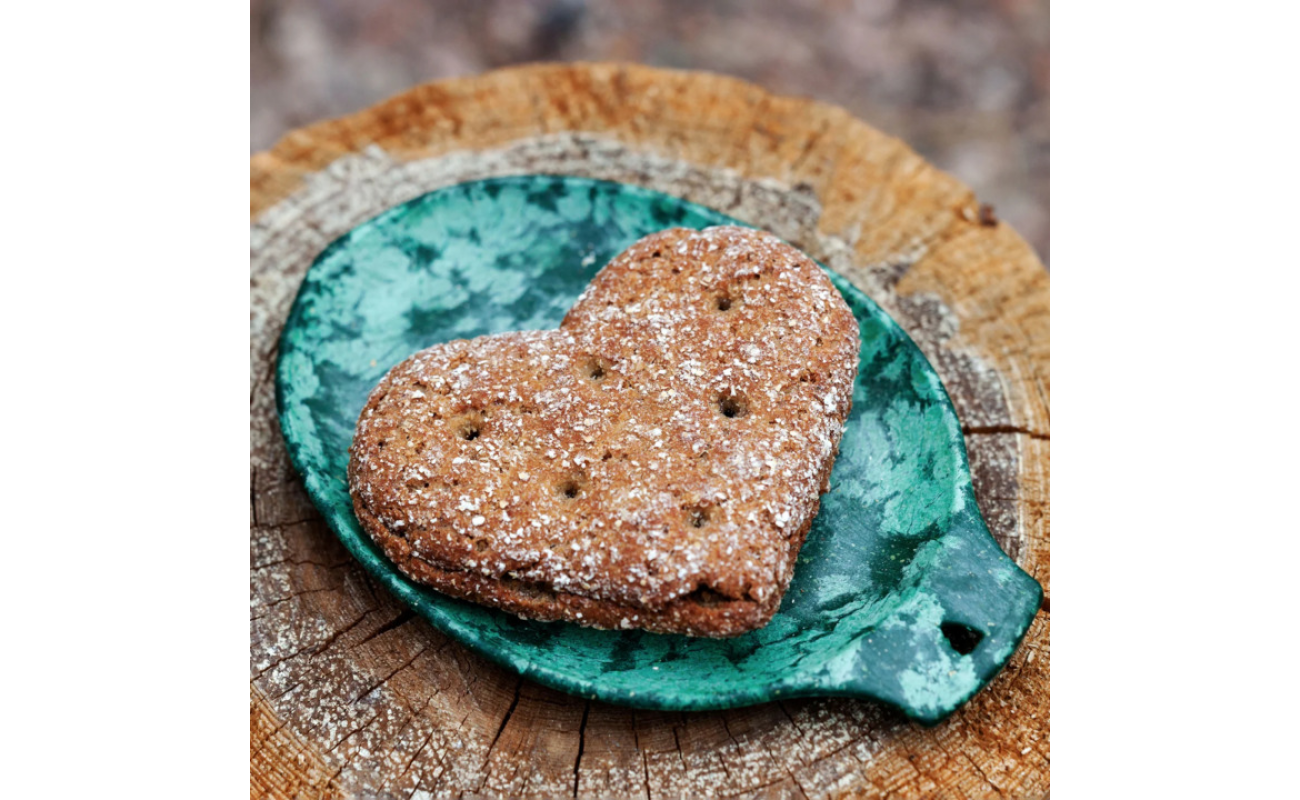 Mingi de sport pentru diverse activități, disponibile în magazinul de echipamente sportive