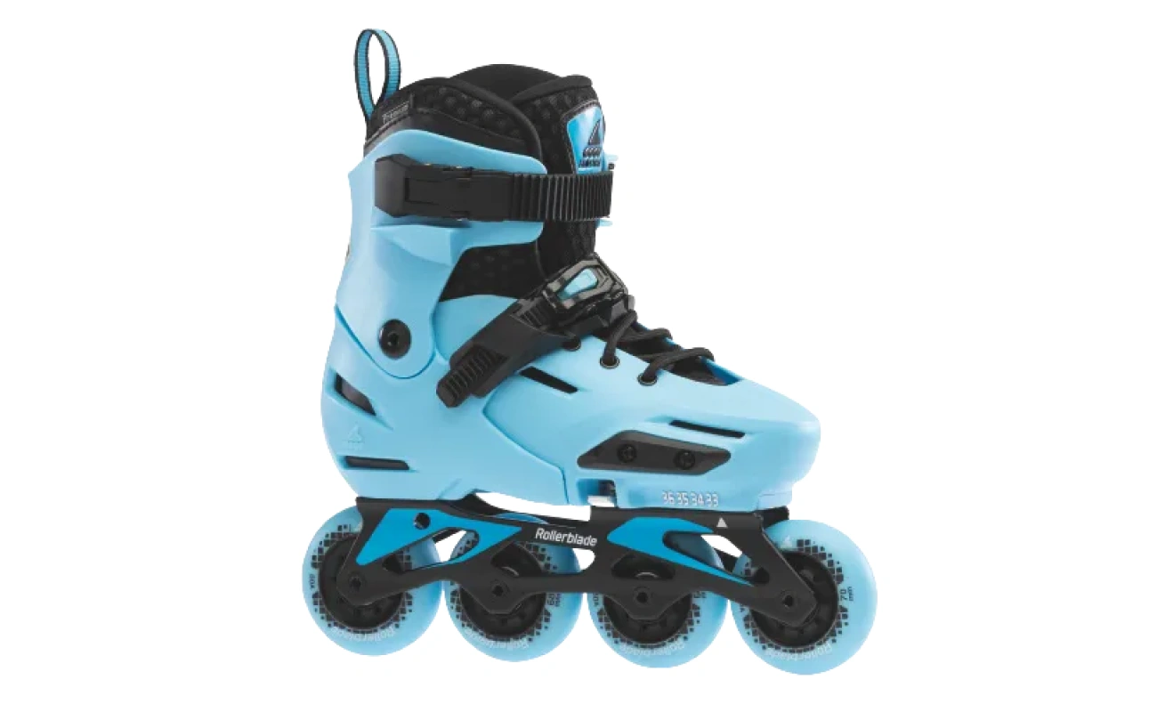 Roleblade APEX XC ediție limitată, dimensiune 29-32, pantofi sport pentru role sau skateboarding, culoare neagră cu detalii verzi.