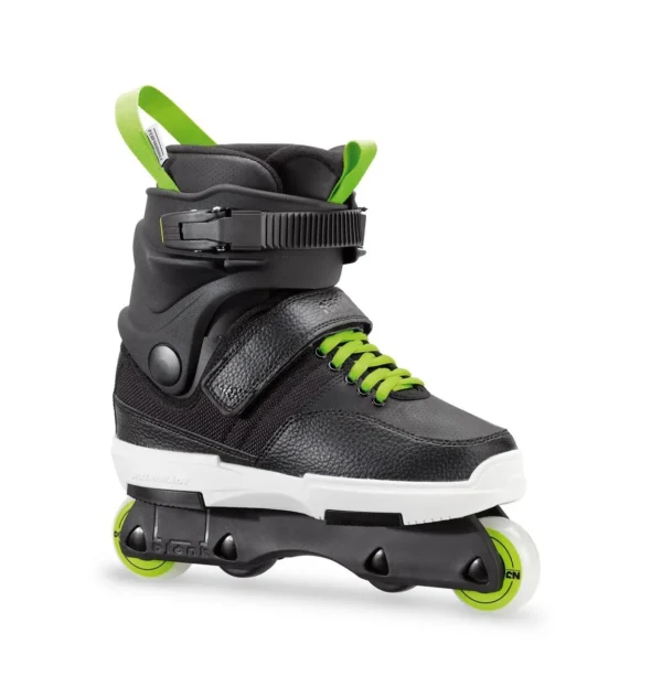 Pantof sport de culoare negru și verde acid cu mărimea 37-38.5, pentru echipament sportiv