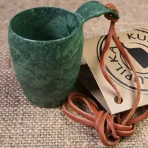 Cupa de shot K5G-KUPILKA 5 cu conifere în culoare verde, produs de echipament sportiv, pentru băuturi alcoolice.
