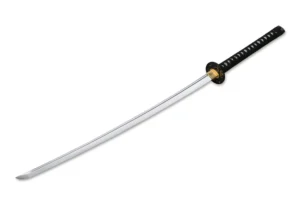 Клинок‑катана Boker Magnum Akito BO‑05ZS9126, рабочий меч (functional sword) из закалённой углеродистой стали 1045 с настоящим хамоном, общая длина ~102 см, длина клинка ~72,5 см, толщина ~7,5 мм, полированная деревянная рукоять и лакированные ножны (scab