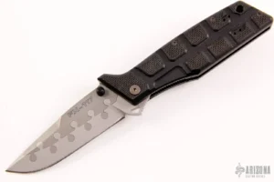Тактический фолдер N.E.R.O. Nighthawk FX‑117 CT, комбинированный клинок Titanium Grade 5 на спине + N690Co (HRC 58‑60), покрытие PVD Cobaltitan, ручка G10, замок Liner Lock с системой LAWKS, длина клинка ~95 мм, вес ~185 г, суммарная длина ~210 мм