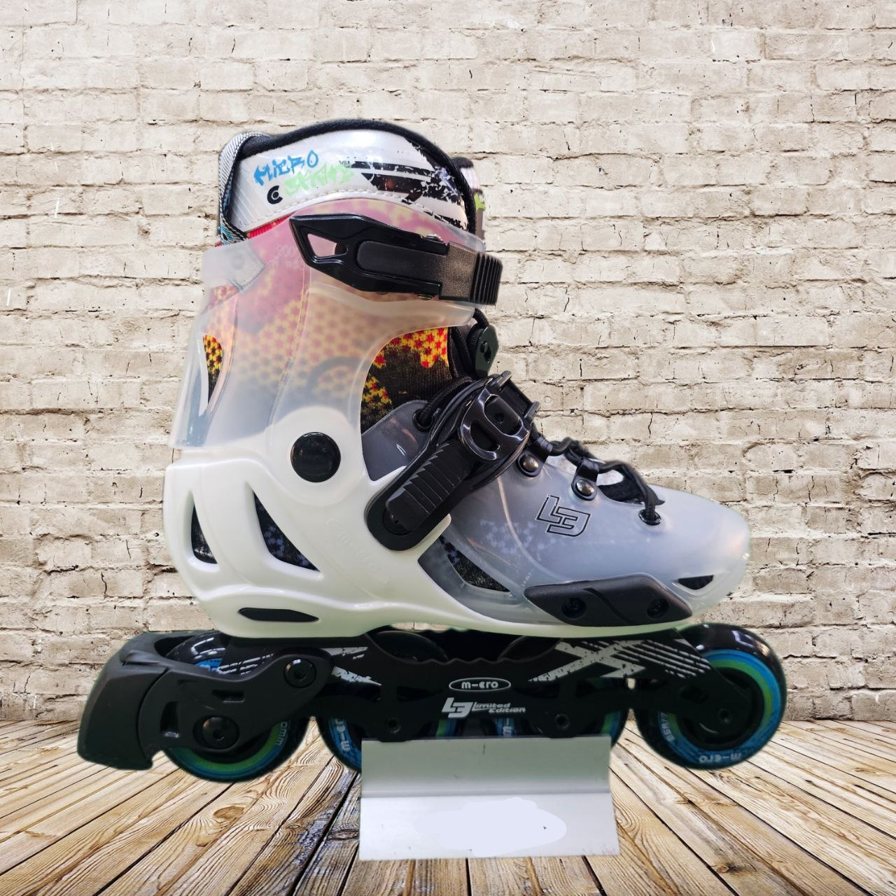 Wildmart product image Роликовые коньки MICRO SKATES INFINITE LE WHITE (33-36) — изображение 1